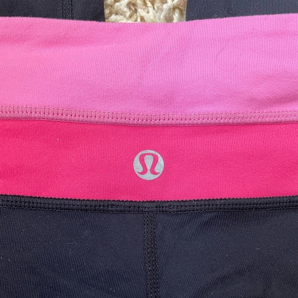 Lululemon Flare Groove Legging Yoga Pants cropped size 6 - Picture 2 of 6